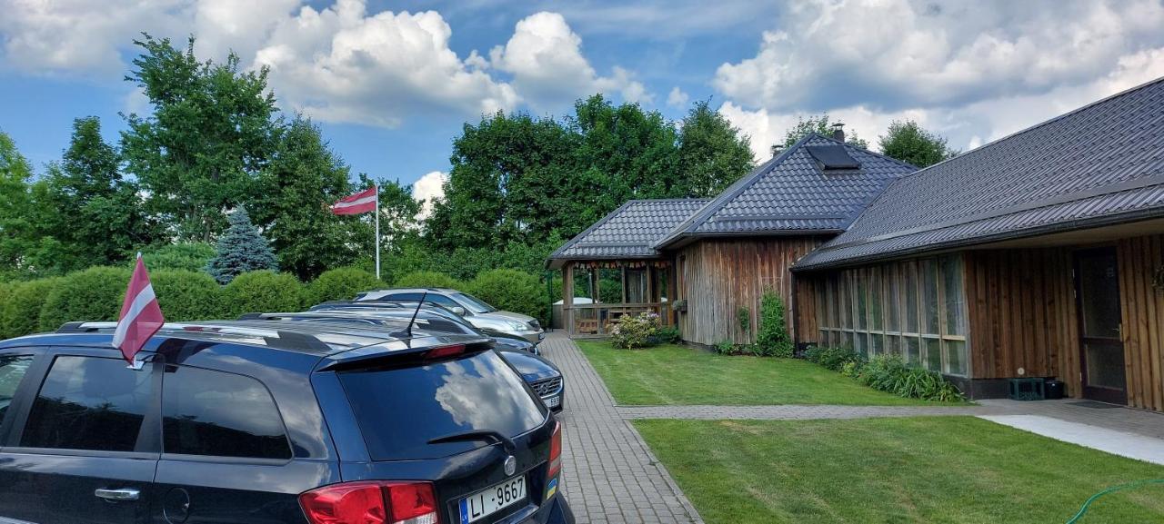 Viesumaja Kuncisi Murjanos Murjani Exterior foto